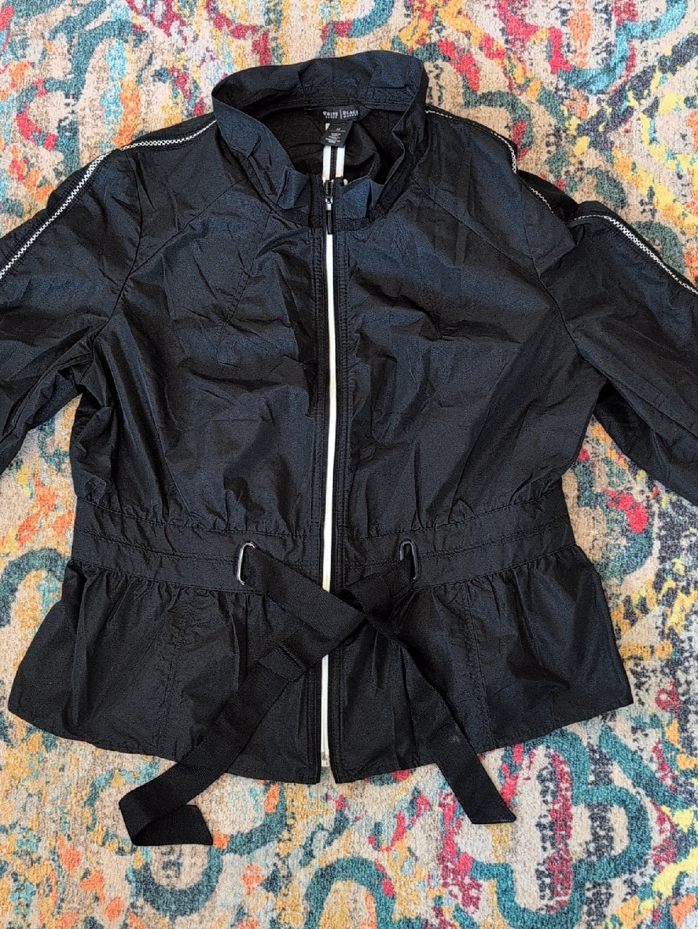 White House Black Market Nylon Short Jacket With Belt Size 12 Medium